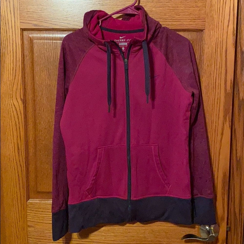 Women’s Nike Therma-Fit Zip up Hoodie